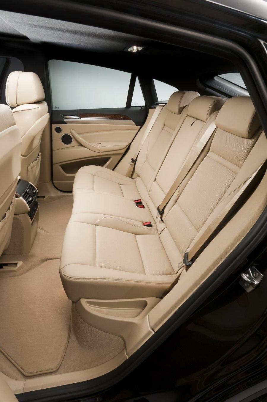  BMW X6 2011 года  (фото 2 из 36)